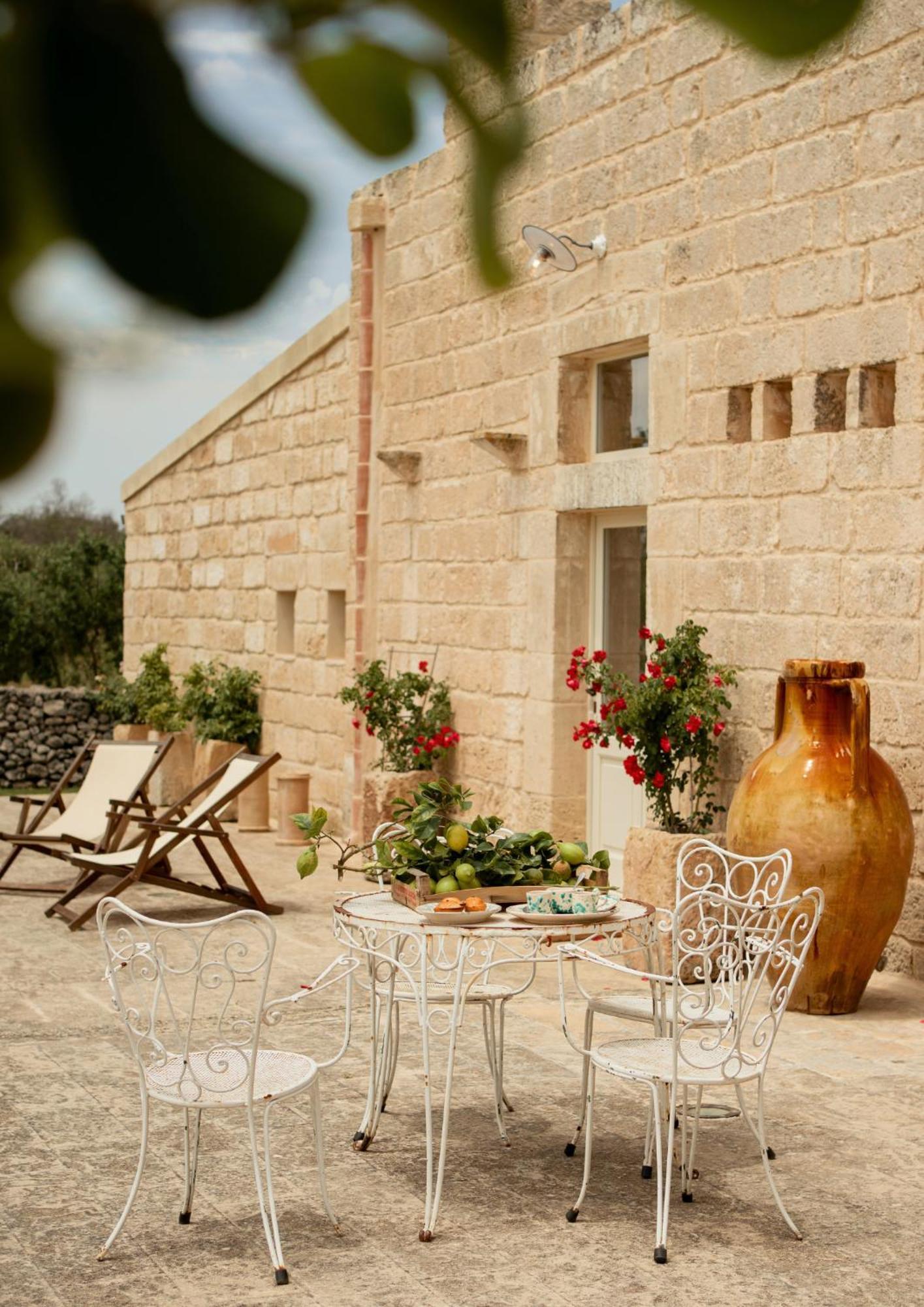 Masseria Del Gigante Carpignano Salentino Eksteriør billede